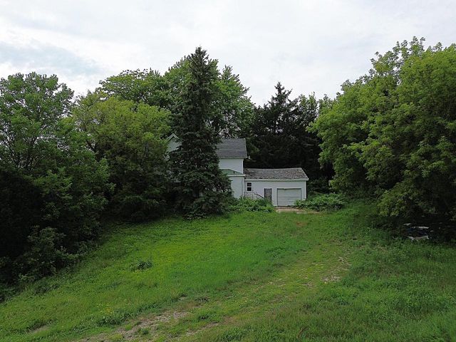 W10984 STATE ROAD 16 & 60, Columbus, WI 53925