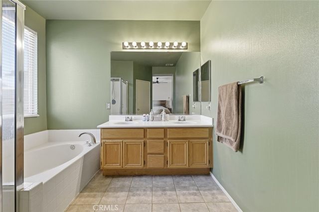 45820 Caledonia Court, Lancaster, CA 93534
