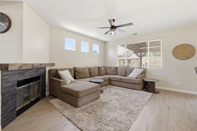 45820 Caledonia Court, Lancaster, CA 93534
