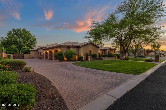 2529 E VAUGHN Court, Gilbert, AZ 85234