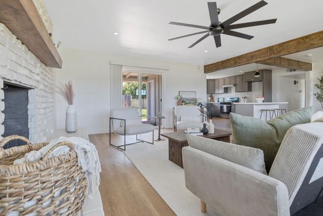 5075 N College Avenue, Fresno, CA 93704