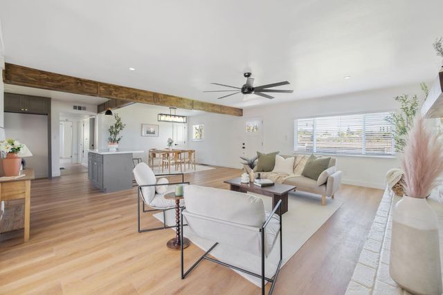 5075 N College Avenue, Fresno, CA 93704