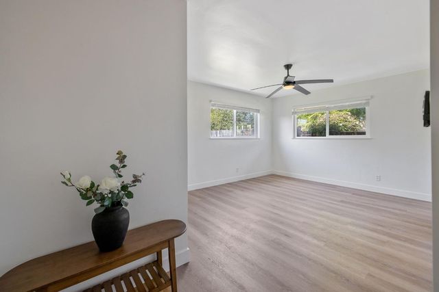 5075 N College Avenue, Fresno, CA 93704