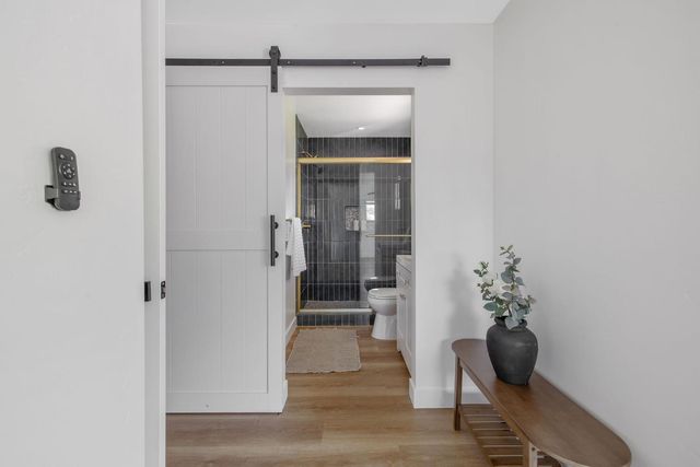 5075 N College Avenue, Fresno, CA 93704