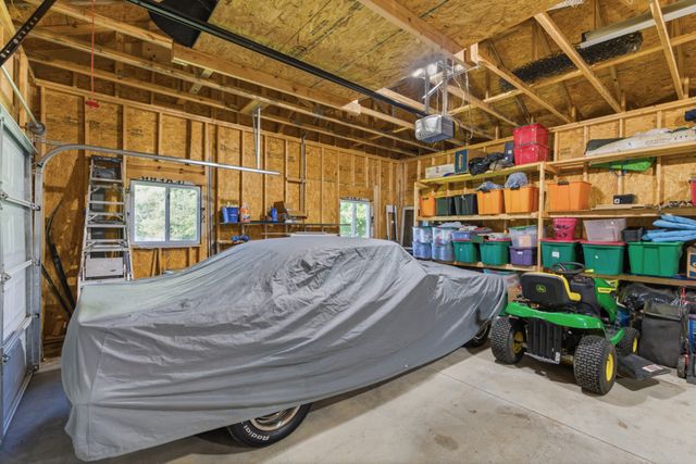 105 Brooklawn Dr, White House, TN 37188