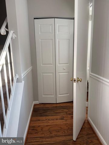 2908 SEMINOLE RD, Woodbridge, VA 22192