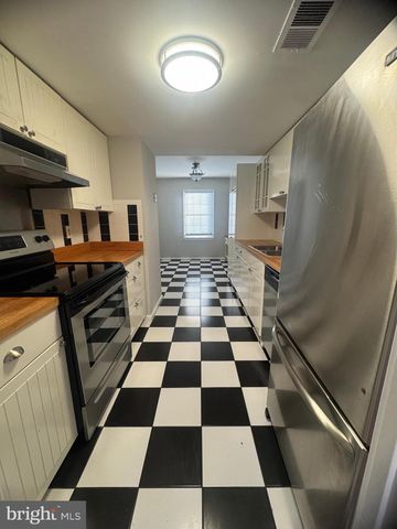 2908 SEMINOLE RD, Woodbridge, VA 22192