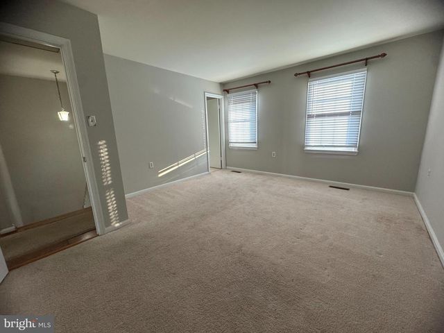 2908 SEMINOLE RD, Woodbridge, VA 22192