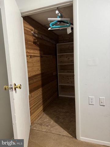 2908 SEMINOLE RD, Woodbridge, VA 22192