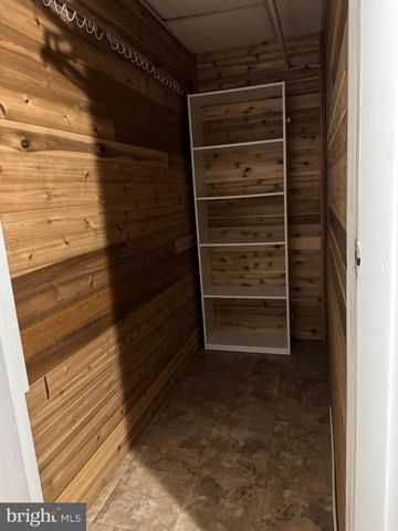 2908 SEMINOLE RD, Woodbridge, VA 22192