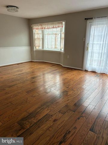 2908 SEMINOLE RD, Woodbridge, VA 22192