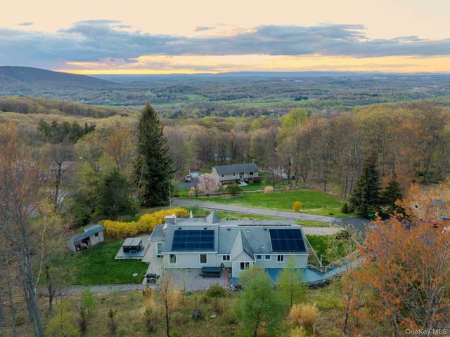 8 Horizon Road, Cornwall, NY 12518