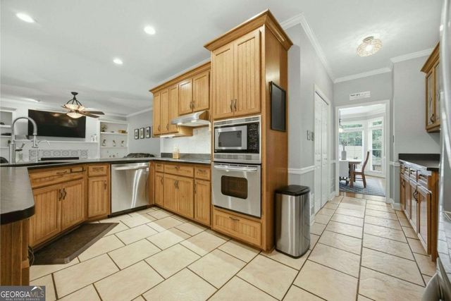 1390 Rivershyre Parkway, Lawrenceville, GA 30043
