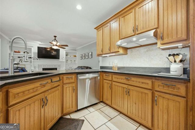 1390 Rivershyre Parkway, Lawrenceville, GA 30043