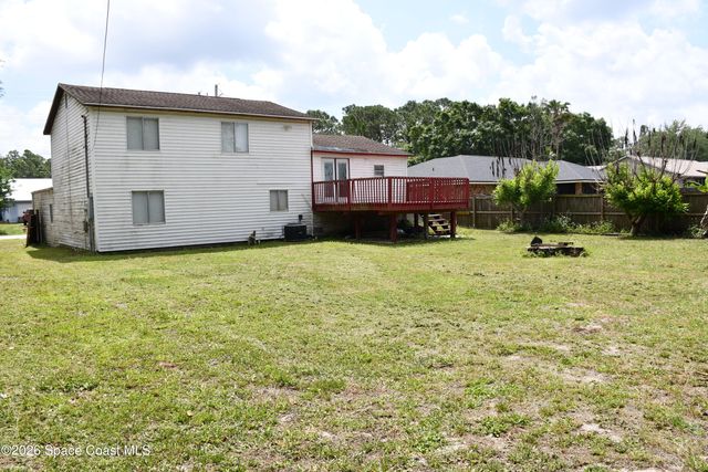 1682 Glencove Avenue NW, Palm Bay, FL 32907