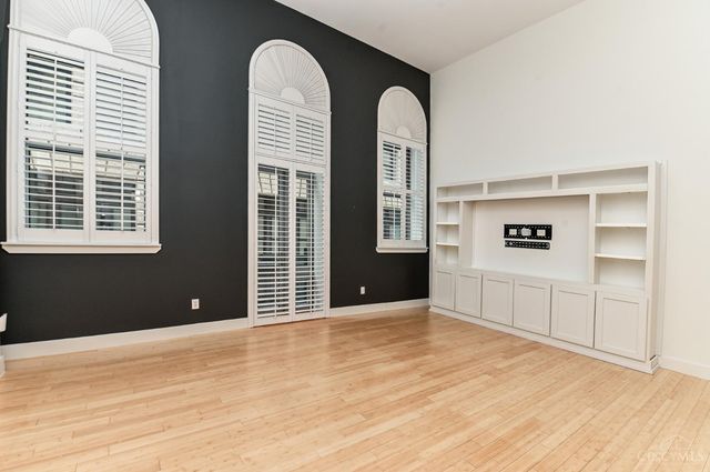 15 W Fourth Street, Cincinnati, OH 45202