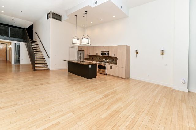15 W Fourth Street, Cincinnati, OH 45202