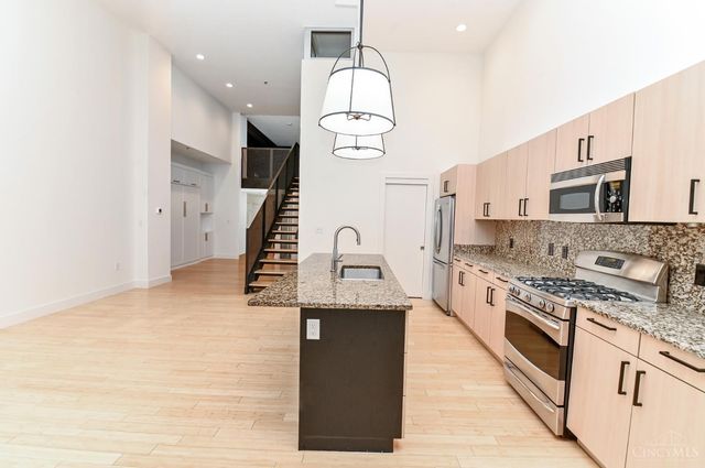 15 W Fourth Street, Cincinnati, OH 45202