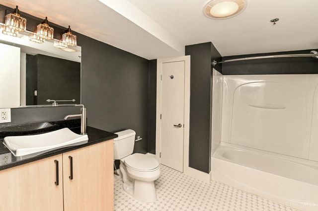 15 W Fourth Street, Cincinnati, OH 45202