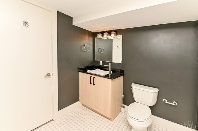 15 W Fourth Street, Cincinnati, OH 45202