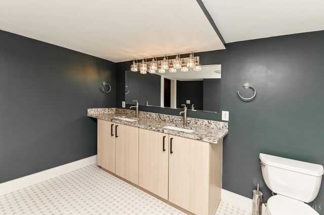 15 W Fourth Street, Cincinnati, OH 45202