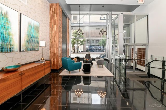 15 W Fourth Street, Cincinnati, OH 45202