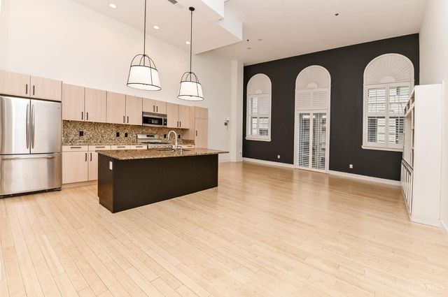 15 W Fourth Street, Cincinnati, OH 45202