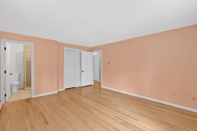 4 Mirick Ln, Wilbraham, MA 01095