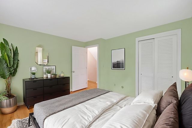 4 Mirick Ln, Wilbraham, MA 01095