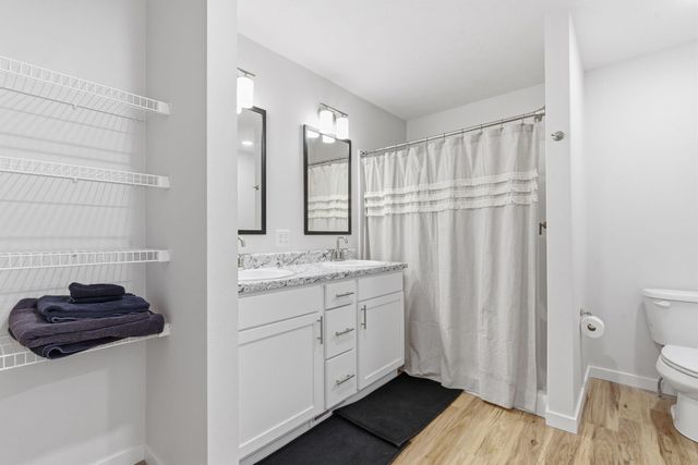 1157 E Price Street, Republic, MO 65738