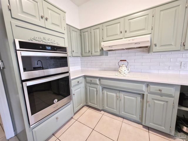 3249 Windmill Cir, Cantonment, FL 32533