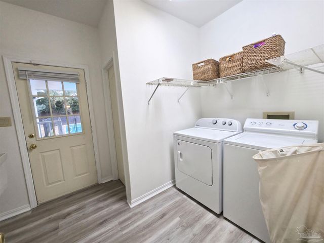 3249 Windmill Cir, Cantonment, FL 32533