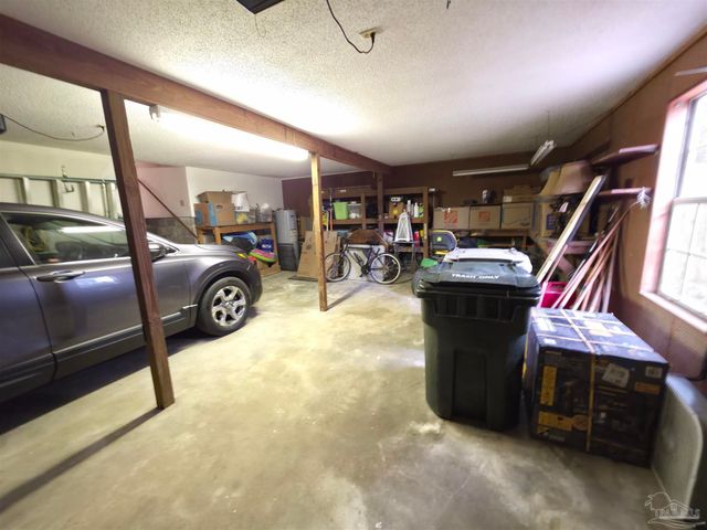 3249 Windmill Cir, Cantonment, FL 32533