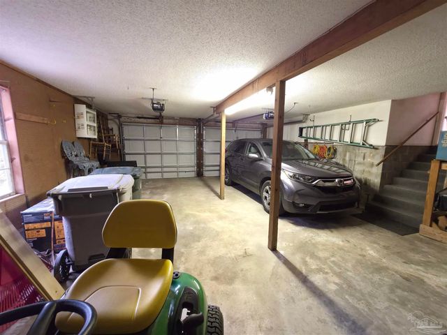 3249 Windmill Cir, Cantonment, FL 32533