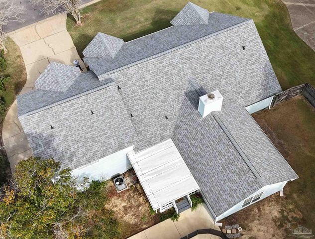 3249 Windmill Cir, Cantonment, FL 32533