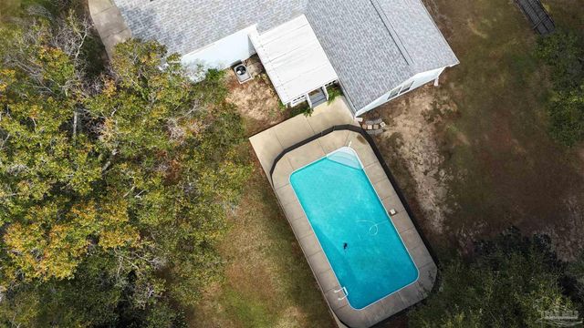 3249 Windmill Cir, Cantonment, FL 32533