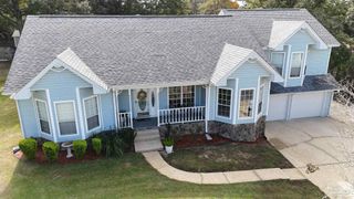 3249 Windmill Cir, Cantonment, FL 32533