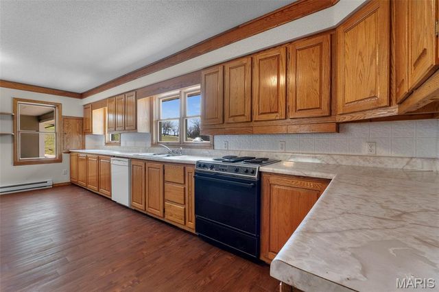 997 Pcr 914, Perryville, MO 63775