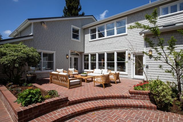 561 Orange Avenue, Los Altos, CA 94022