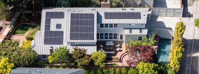 561 Orange Avenue, Los Altos, CA 94022