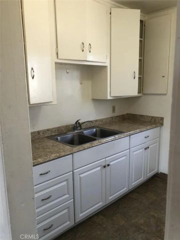 3962 Brighton Avenue, Los Angeles, CA 90062