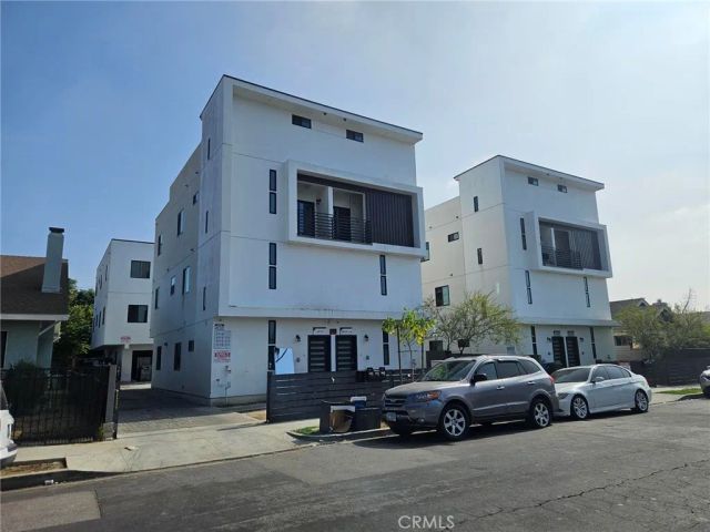3962 Brighton Avenue, Los Angeles, CA 90062