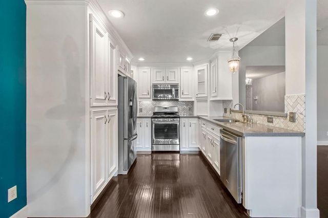 2209 Ames Street, Pearland, TX 77584