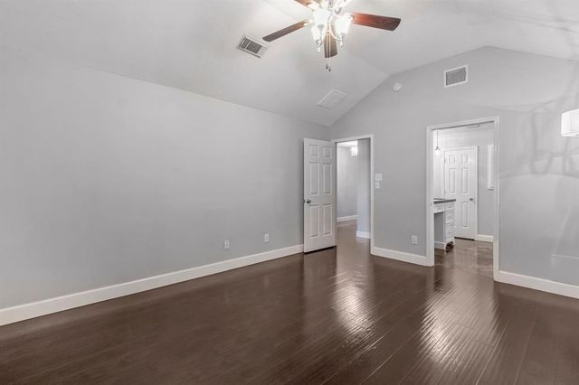 2209 Ames Street, Pearland, TX 77584