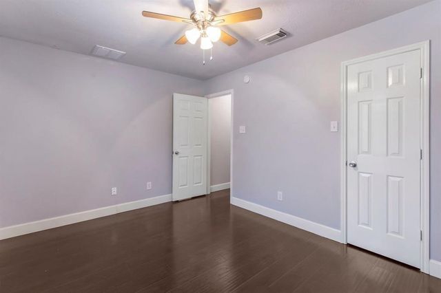 2209 Ames Street, Pearland, TX 77584