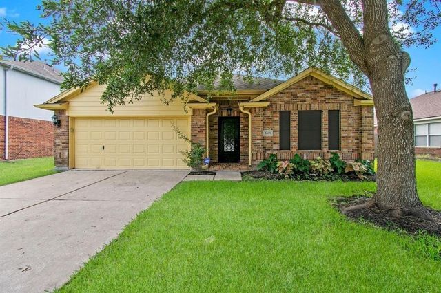 2209 Ames Street, Pearland, TX 77584