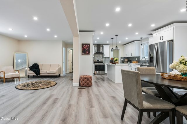 116 Woodin Road, Halfmoon, NY 12065