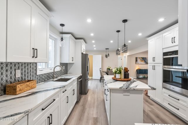 116 Woodin Road, Halfmoon, NY 12065