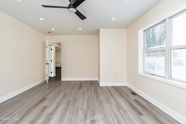 116 Woodin Road, Halfmoon, NY 12065