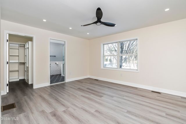 116 Woodin Road, Halfmoon, NY 12065